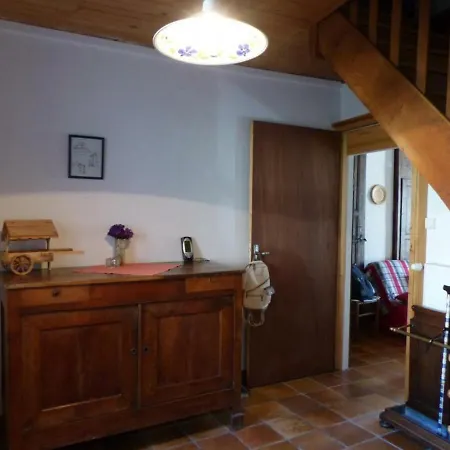 Saint-nicolas-des-biefs, 4 Pieces, 6 Personnes - Fr-1-489-202 Holiday home *