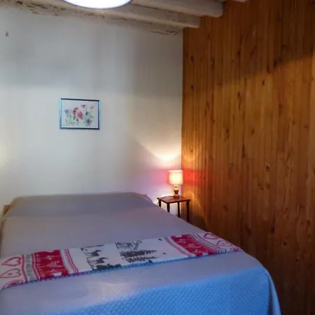 Holiday home Saint-nicolas-des-biefs, 4 Pieces, 6 Personnes - Fr-1-489-202